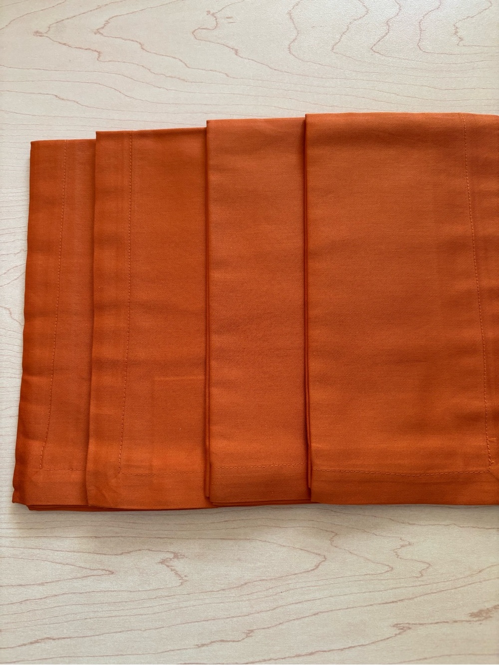 NWT Williams Sonoma Bright Orange Napkins.Each 20”x20” for Decoration or Dining